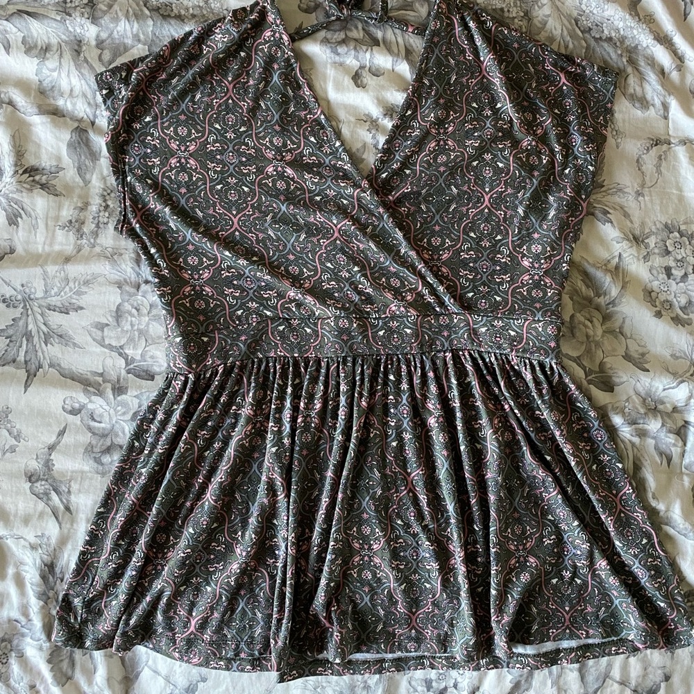 Torrid Olive 💚Super Soft Babydoll Top in sz 00